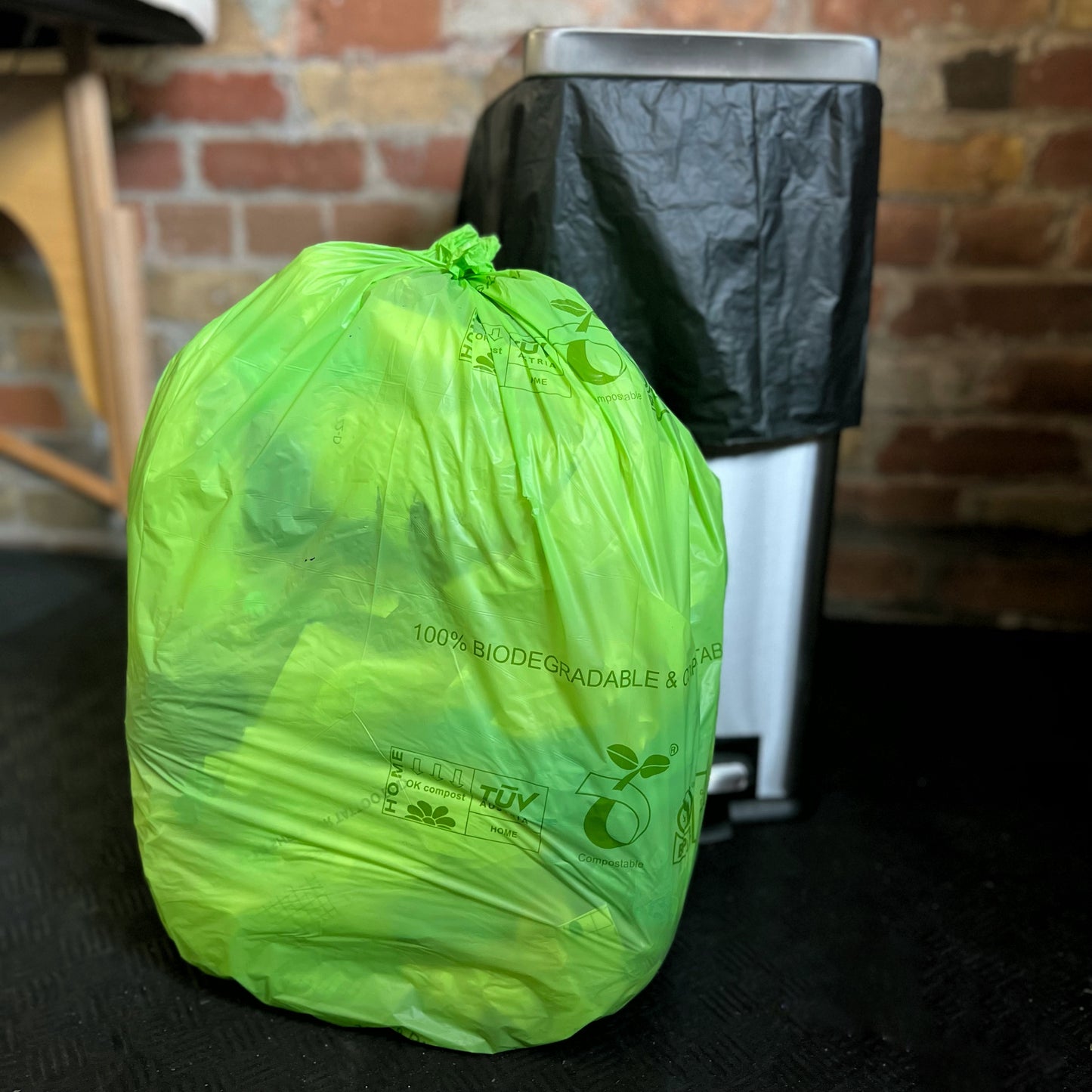compostable garbage bags (medium)