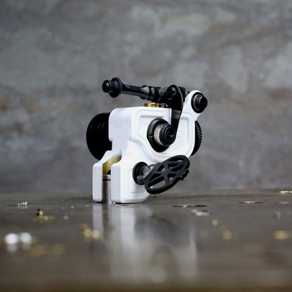 Dan Kubin Sidewinder 46er - White x Black