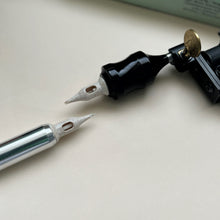 Load image into Gallery viewer, Round Liner Medium Taper